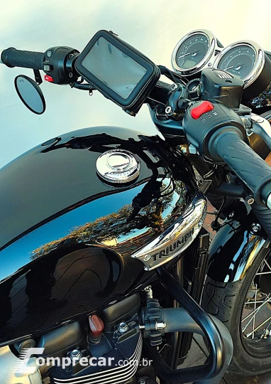 TRIUMPH BONNEVILLE T100 BLACK 900