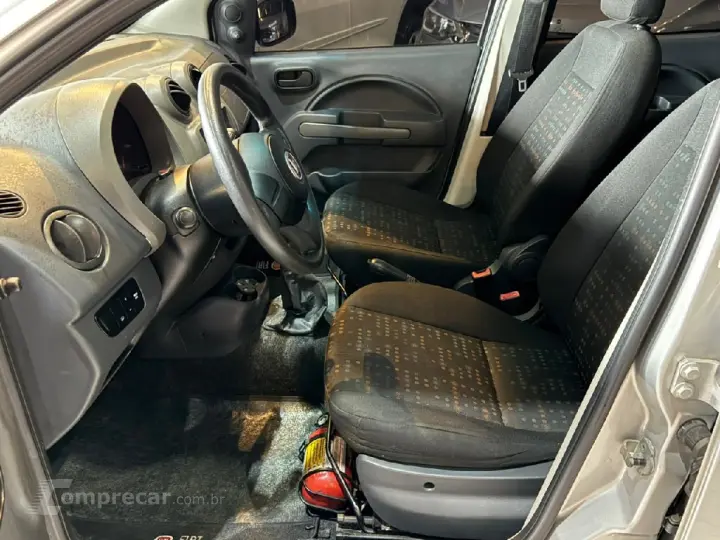 UNO 1.0 EVO VIVACE 8V FLEX 4P MANUAL