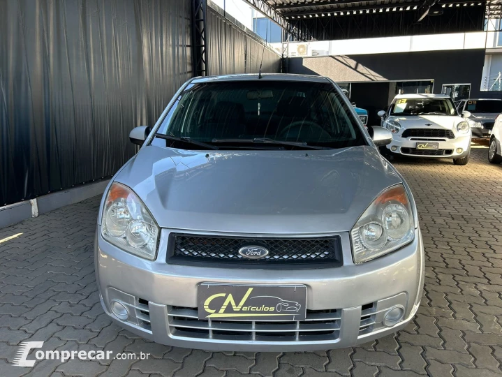 FIESTA 1.6 MPI Class Sedan 8V