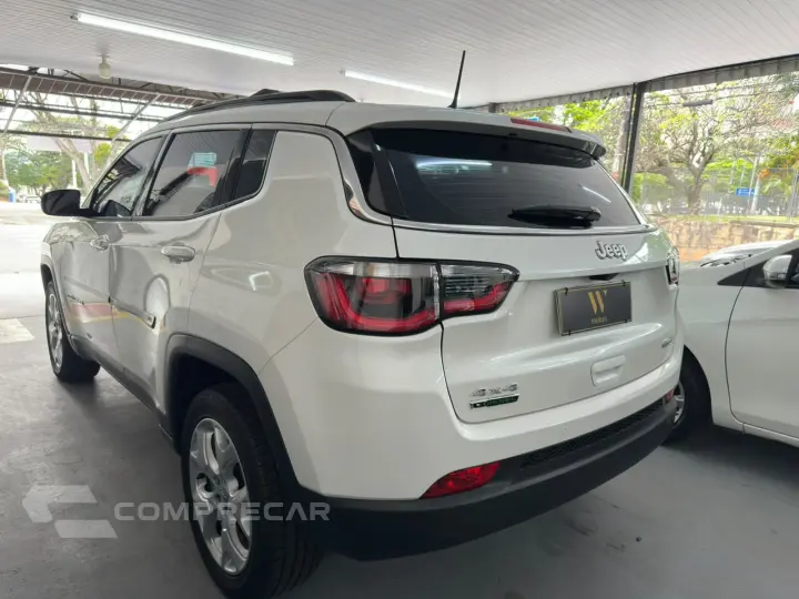 COMPASS 2.0 16V T. DIESEL Longitude 4X4