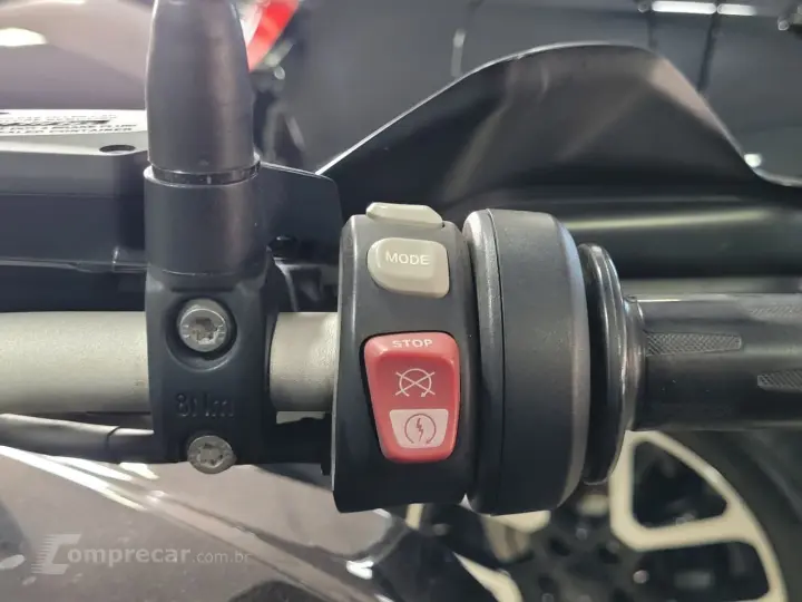 R 1200 GS Triple Black