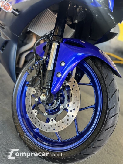 YZF R-3