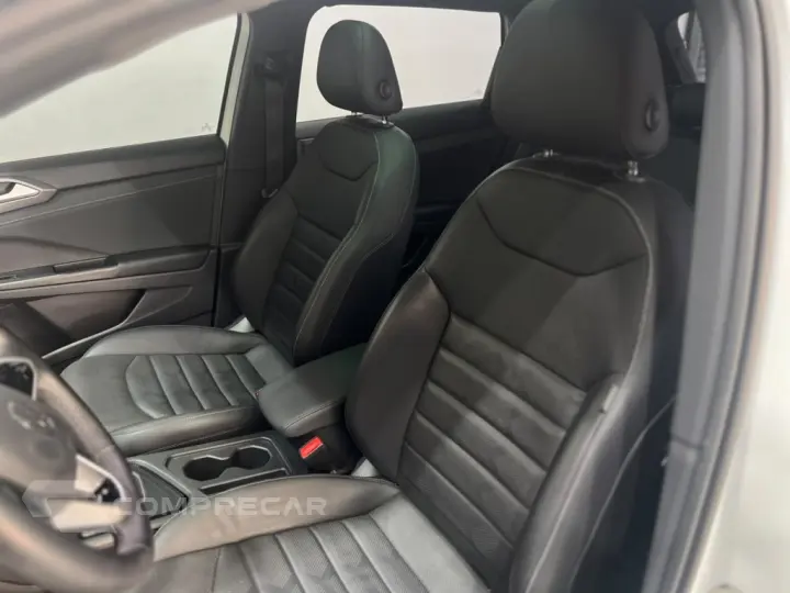 TAOS 1.4 250 TSI TOTAL FLEX HIGHLINE AUTOMÁTICO
