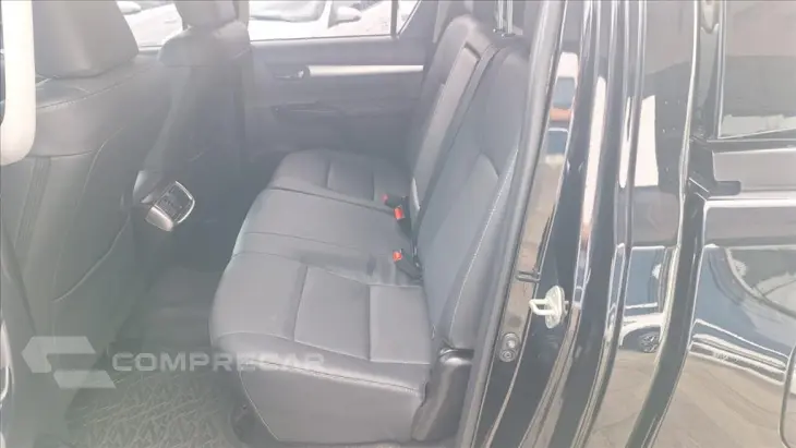 HILUX 2.8 D-4D TURBO DIESEL CD SRX PLUS 4X4 AUTOM