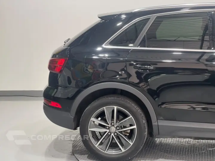 Q3 1.4 TFSI AMBIENTE FLEX 4P S TRONIC