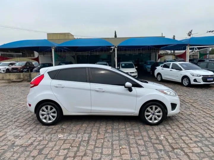 FIESTA 1.6 SE Hatch 16V