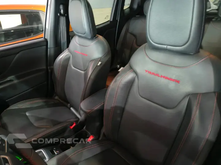 RENEGADE TRAILHAWK  4X4