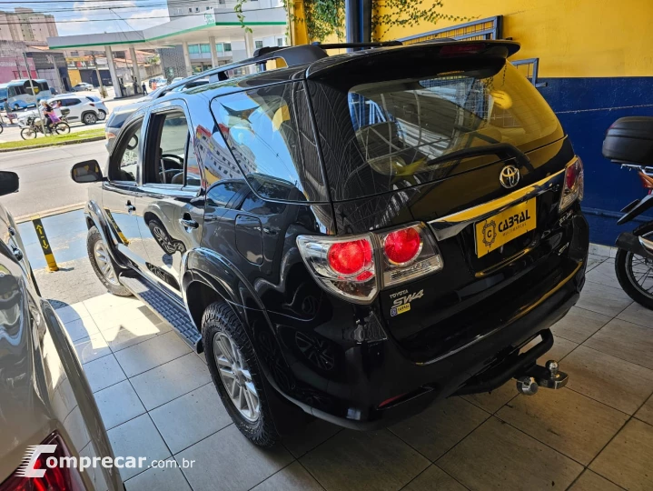 HILUX SW4 3.0 SRV 4X4 7 Lugares 16V Turbo Intercooler