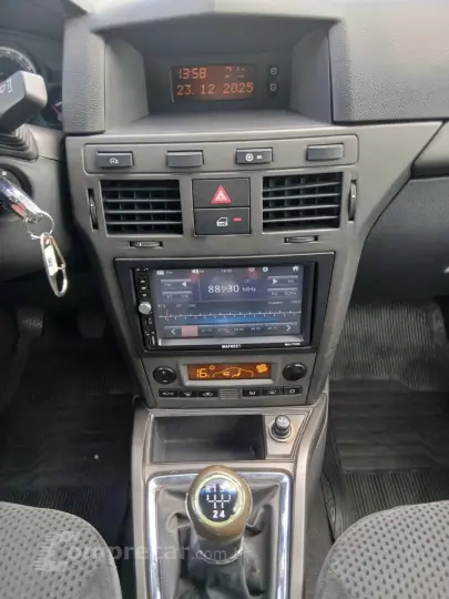 VECTRA 2.0 MPFI GT Hatch 8V