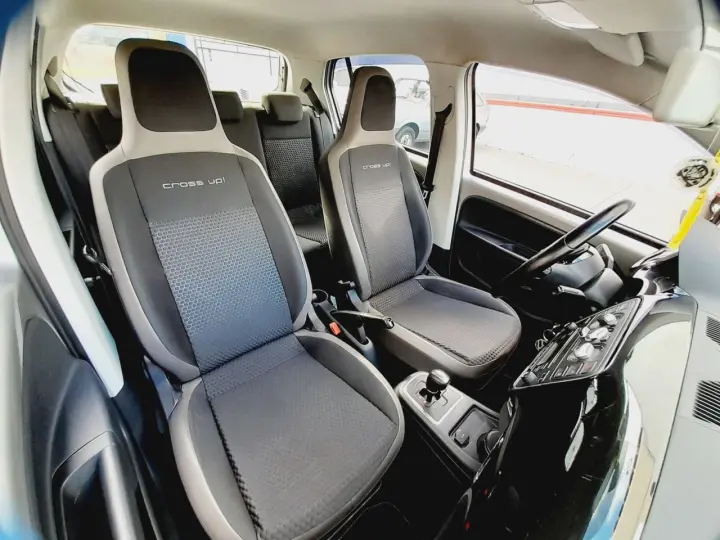 up! cross I MOTION 1.0 T.Flex 12V 5p