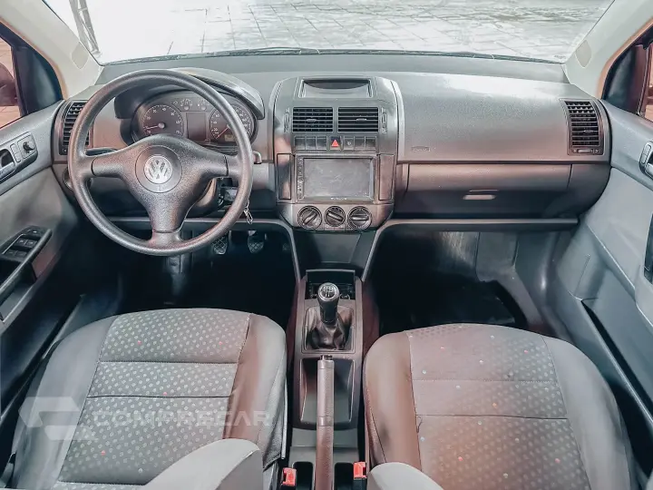 POLO SEDAN 1.6 MI 8V