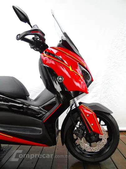 YAMAHA XMAX ABS