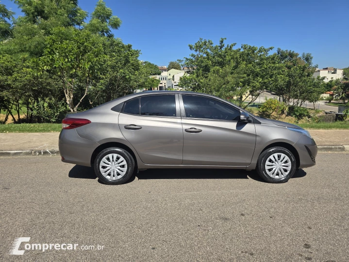 YARIS 1.5 16V Sedan XL Live
