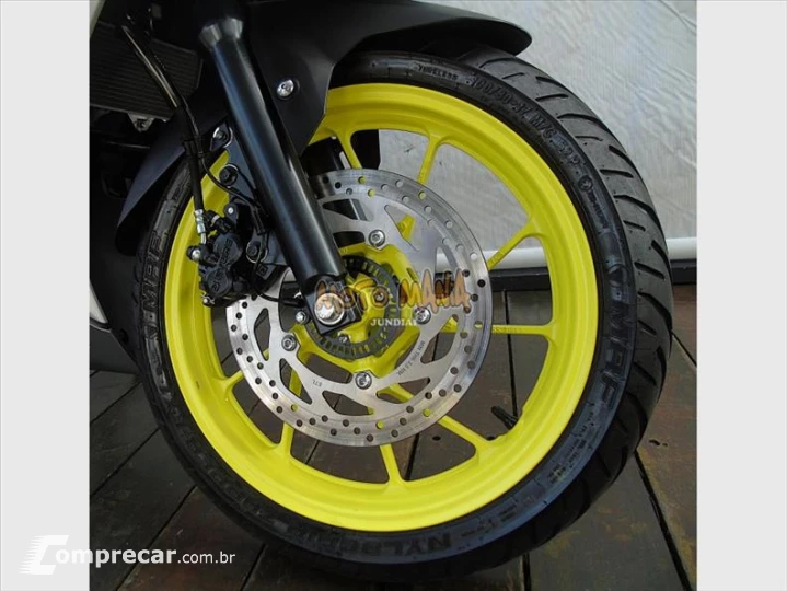 YZF R15