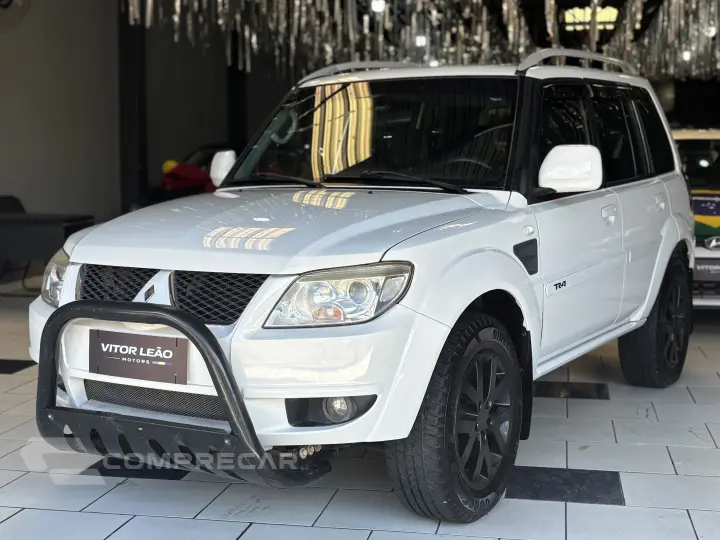 PAJERO TR4 2.0 4X2 16V 140CV FLEX 4P AUTOMÁTICO