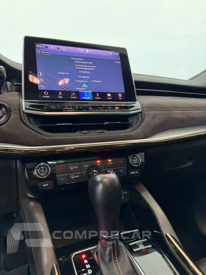 COMMANDER 1.3 T270 Turbo Overland