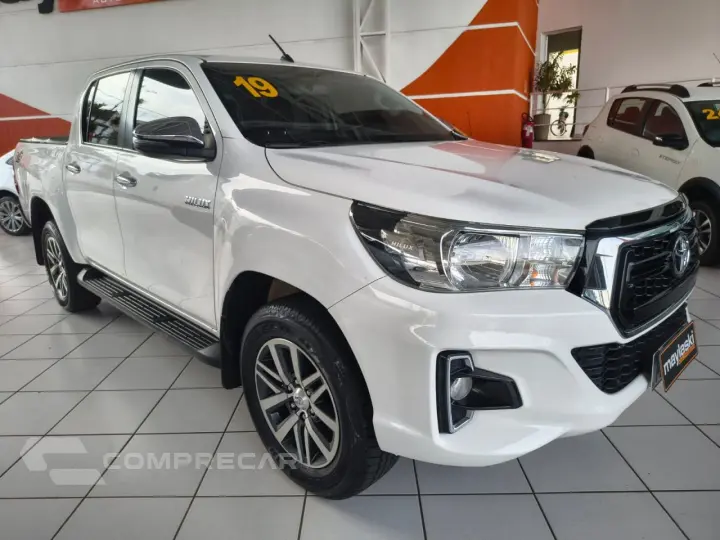 Hilux Caminhonete 2.8 16V SRV 4X4 DIESEL CABINE DUPLA AUTOMÁ