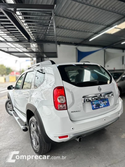 DUSTER 2.0 Tech Road 4X2 16V