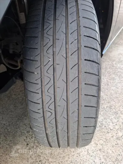 ONIX 1.0 Turbo Plus Premier