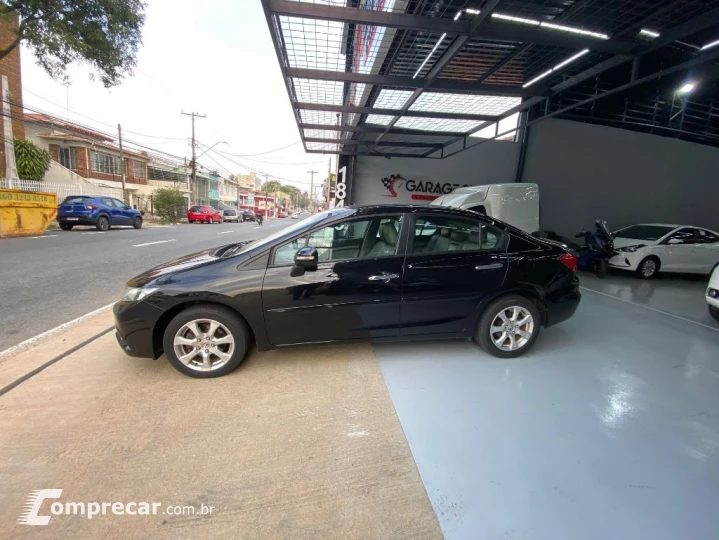 Civic Sedan EXS 1.8/1.8 Flex 16V Aut. 4p