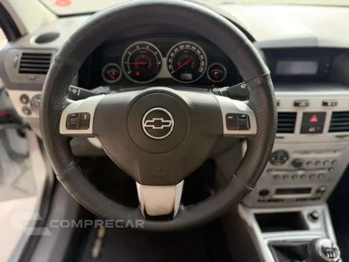 VECTRA 2.0 MPFI ELEGANCE 8V FLEX 4P MANUAL