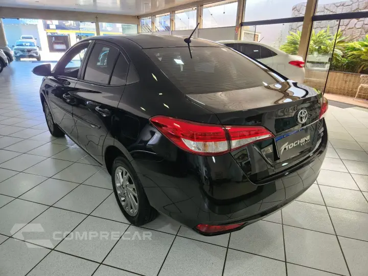 Yaris Sedan 1.5 16V 4P FLEX XS MULTIDRIVE AUTOMÁTICO CVT
