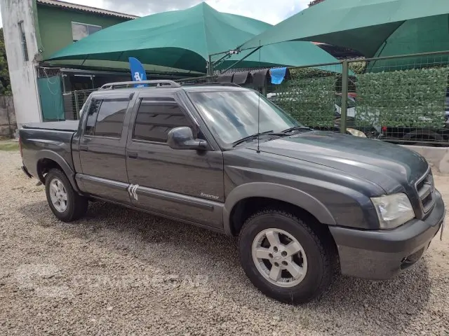 S10 - 2.4 MPFI ADVANTAGE 4X2 CD 8V 4P MANUAL