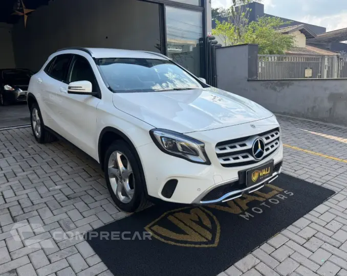 GLA 200 Advance 1.6/1.6 TB 16V Flex Aut.
