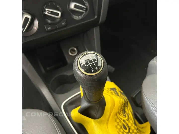 FOX 1.0 MI 8V FLEX 4P MANUAL