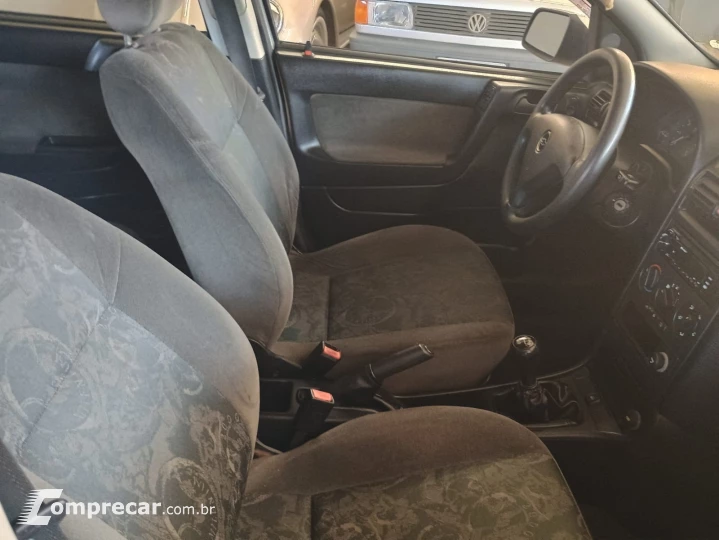 Astra sedan 1.8