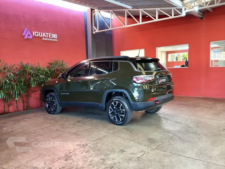 COMPASS 2.0 16V DIESEL TRAILHAWK 4X4 AUTOMÁTICO
