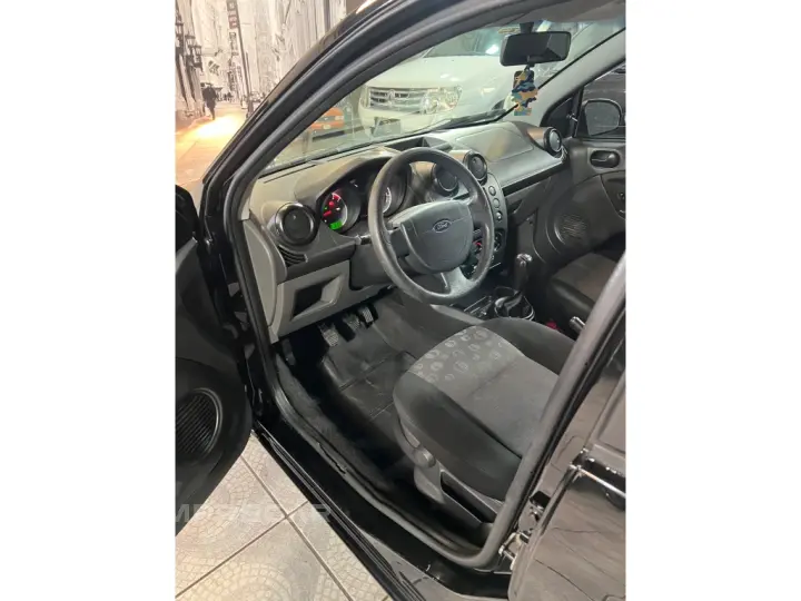 FIESTA 1.6 MPI CLASS HATCH 8V FLEX 4P MANUAL
