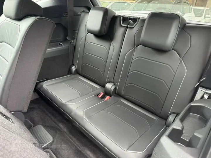 Tiguan 2.0 300 Tsi Gasolina Allspace R-Line Automático