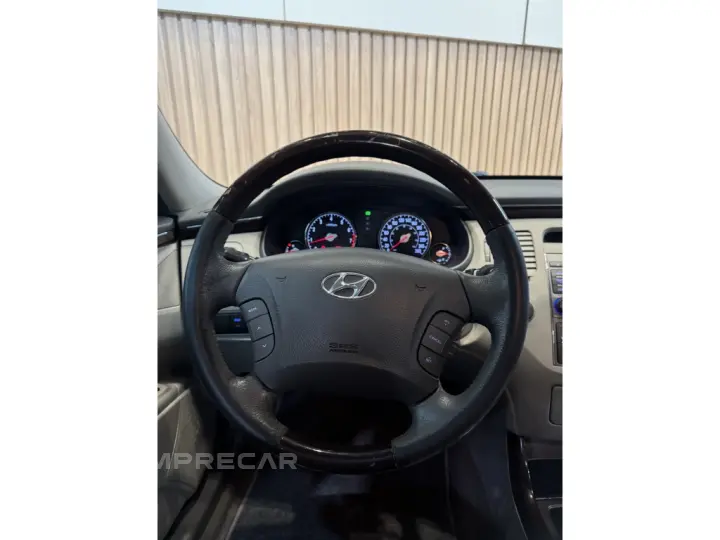 AZERA 3.3 MPFI GLS SEDAN V6 24V GASOLINA 4P AUTOMÁTICO