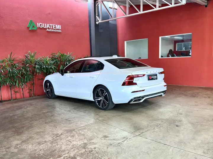 S60 2.0 T8 R-DESIGN HÍBRIDO 4P AUTOMÁTICO