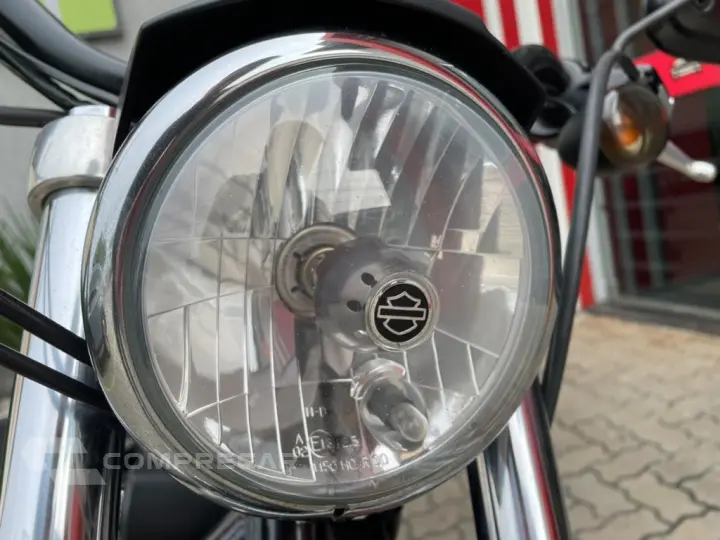 XL 883 R