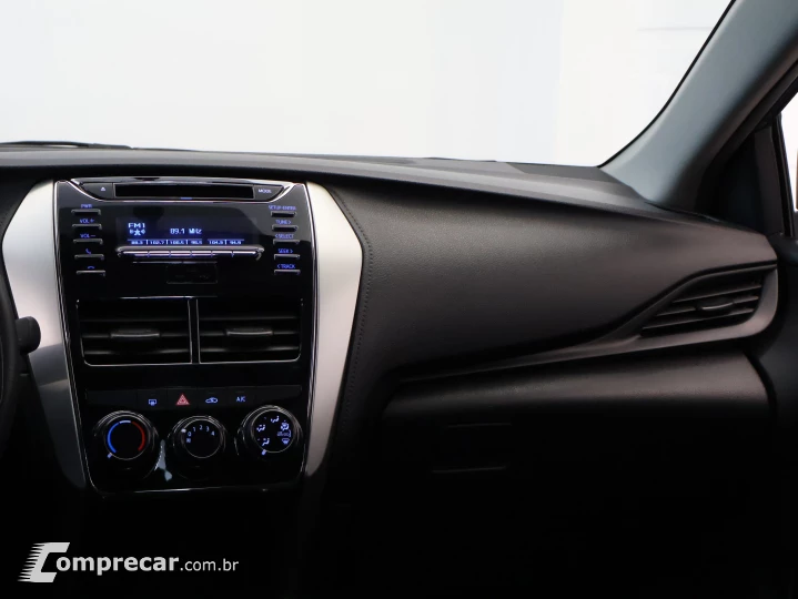 YARIS 1.5 16V Sedan XL Live