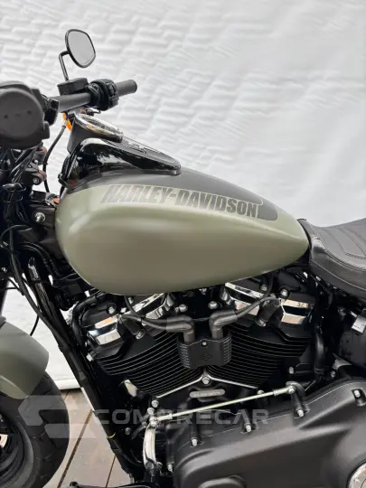 HARLEY-DAVIDSON SOFTAIL FAT BOB 114