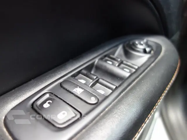 COMPASS - 2.0 16V SPORT AUTOMÁTICO