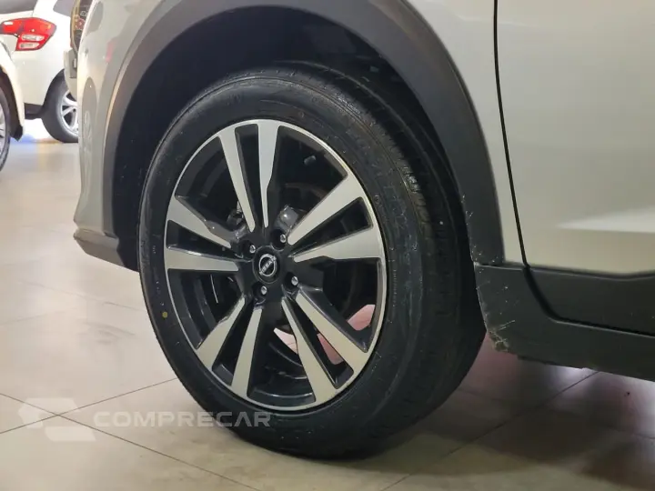 KICKS Advance 1.6 16V Flex Aut.