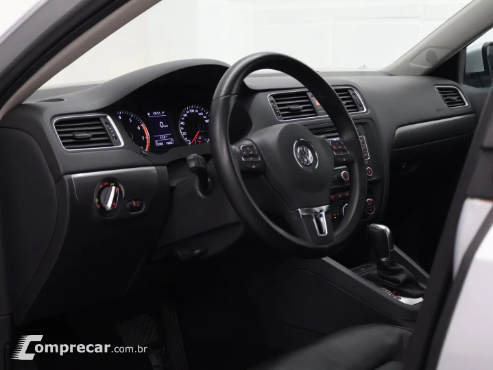 JETTA 2.0 TSI Highline 211cv