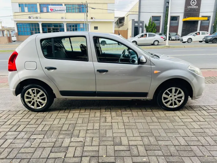 SANDERO 1.6 Expression 8V