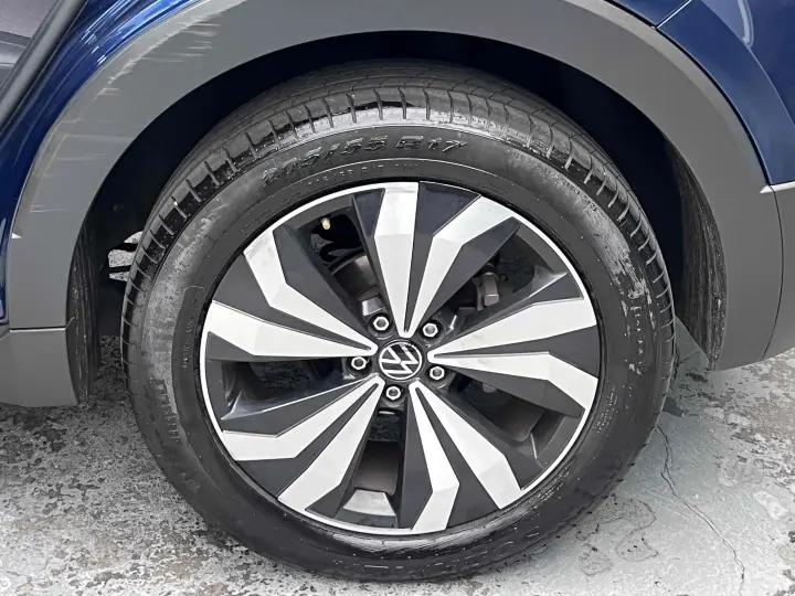 T-CROSS 1.0 200 TSI TOTAL FLEX AUTOMÁTICO