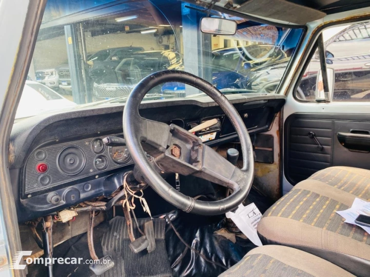 F-1000 2.5 XL 4X2 CS 8V Turbo
