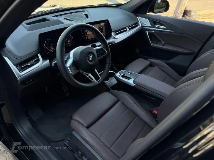 X1 2.0 16V Turbo Gasolina Sdrive20i M Sport Steptronic