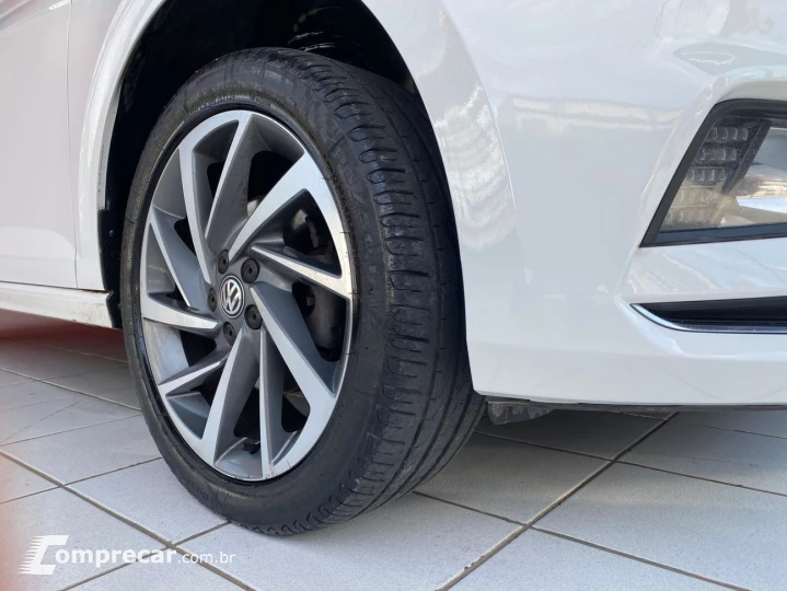 VOLKSWAGEN POLO 1.0 200 TSI HIGHLINE