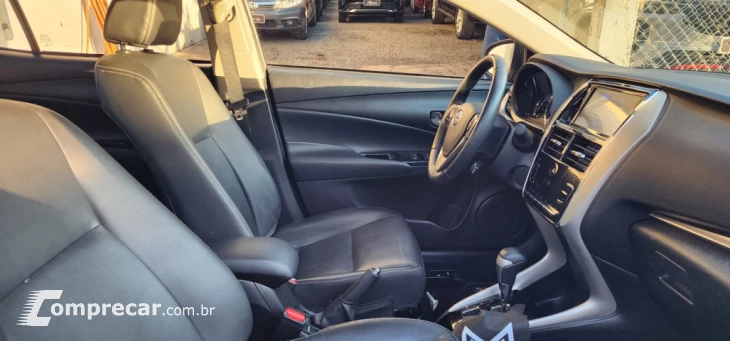 YARIS 1.5 16V Sedan XS Connect