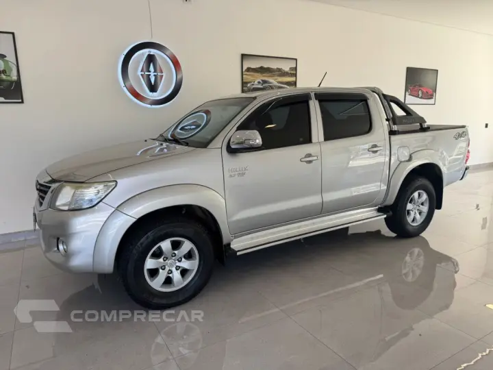 Hilux Caminhonete 2.7 16V 4P SRV FLEX 4X4  CABINE DUPLA AUTO