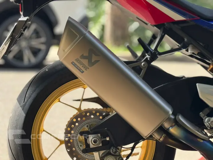 CBR 1000RR-R Fireblade SP