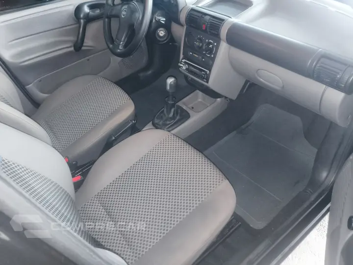 CORSA 1.0 MPFI Classic Sedan 8V